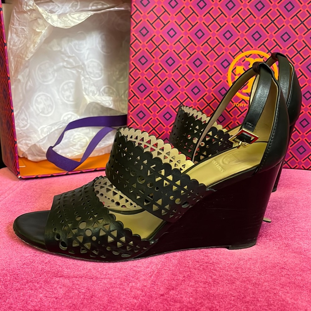 Tory Burch Black Perforated Gladiator Leather Wedge size 7 with original box